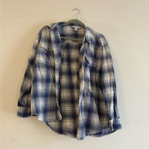 Old Navy size L flannel white and blue